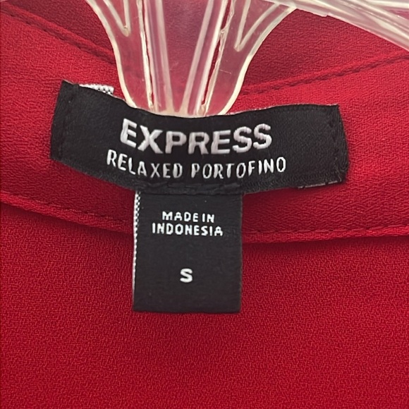 🆕 EXPRESS Red Button Down Shirt with Notched Collar Size S - Picture 4 of 4